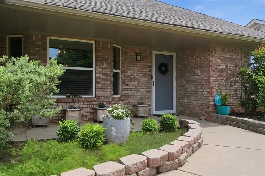 6812 N Ann Arbor Terrace, Oklahoma City, OK 73132 - #3