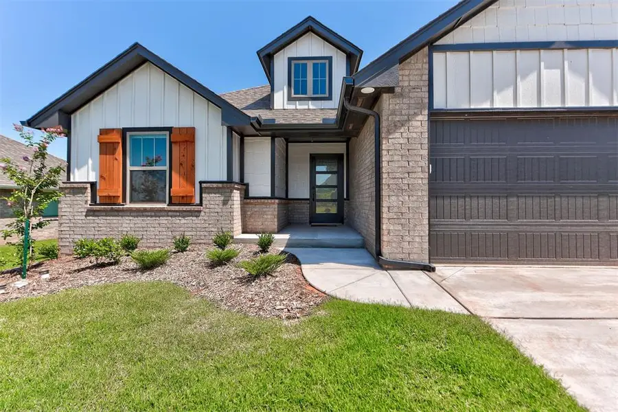 8125 Mountain Oak Drive, Edmond, OK 73034 - #3