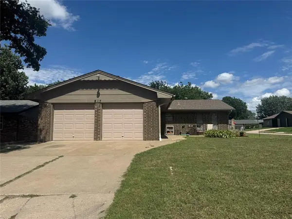817 Glenwood Drive, Yukon, OK 73099