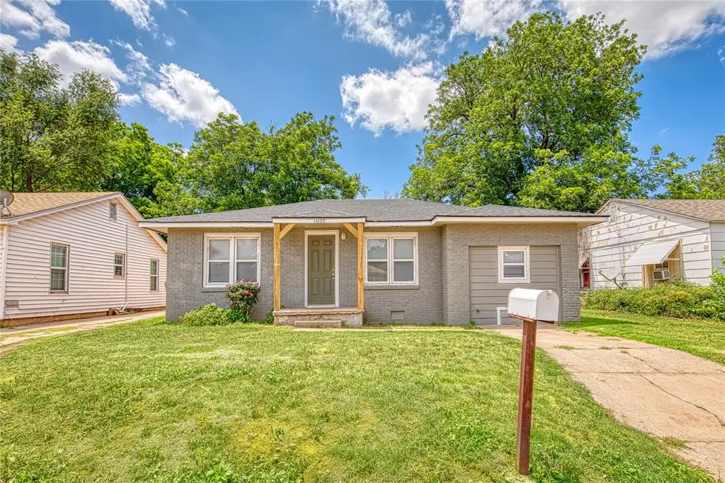 1005 N Adams Avenue, Elk City, OK 73644 - #1