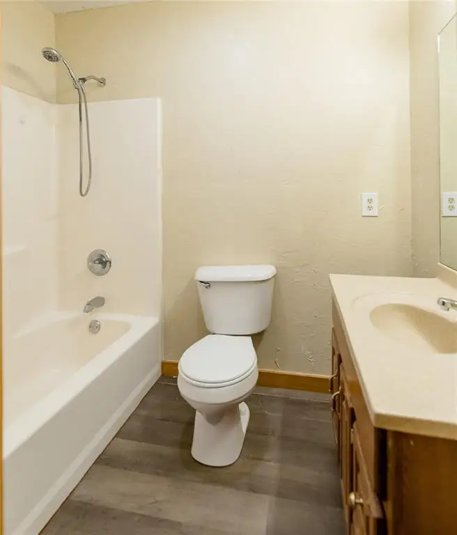 1005 N Adams Avenue, Elk City, OK 73644 - #3