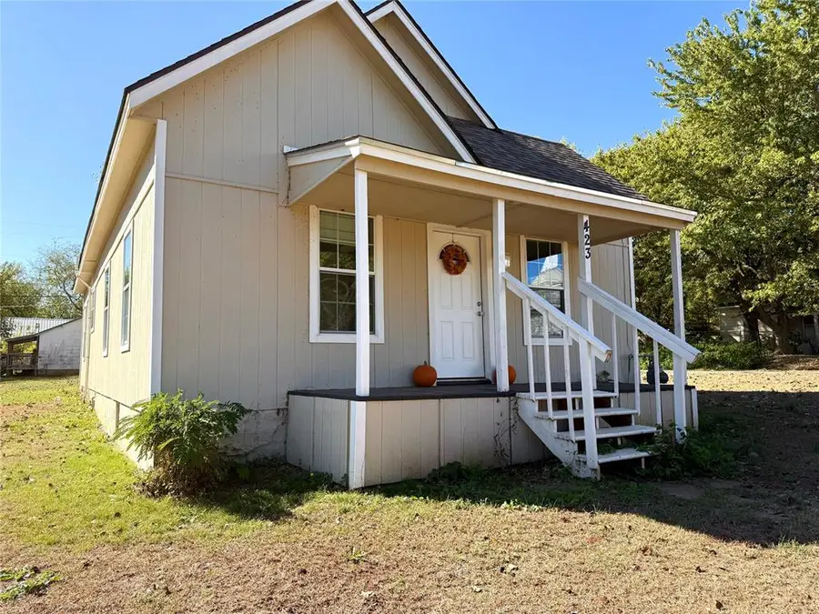 423 Loy Street, Meeker, OK 74855 - #2