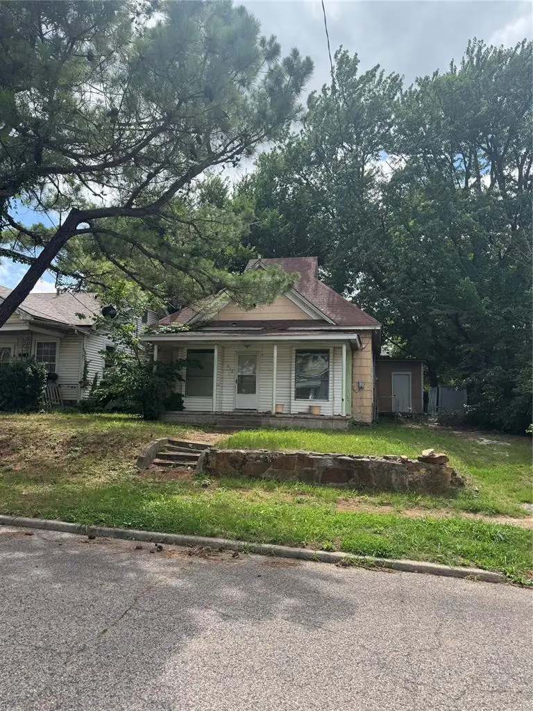 636 N Bell, Shawnee, OK 74801 - #1
