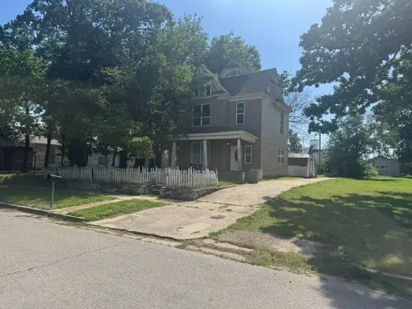 222 S Oklahoma Avenue, Shawnee, OK 74801
