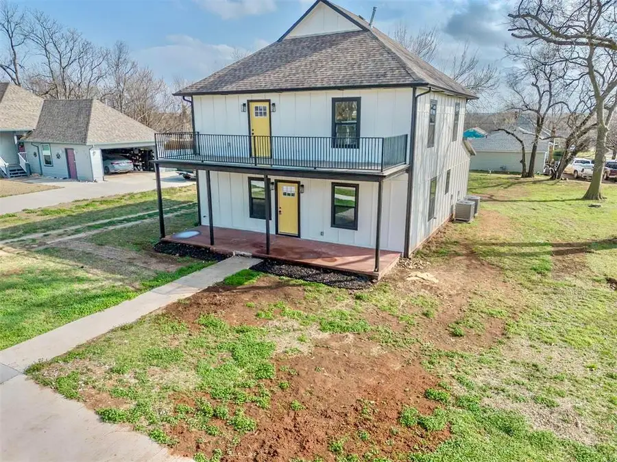 705 E Springer Avenue, Guthrie, OK 73044 - #2