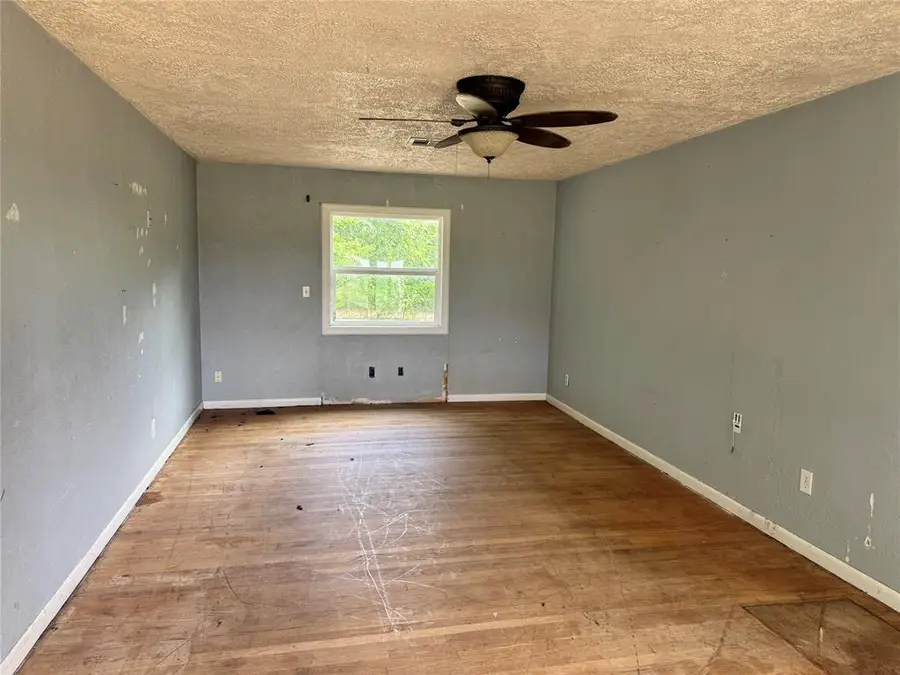 107 W Juneau Street, Purcell, OK 73080 - #2