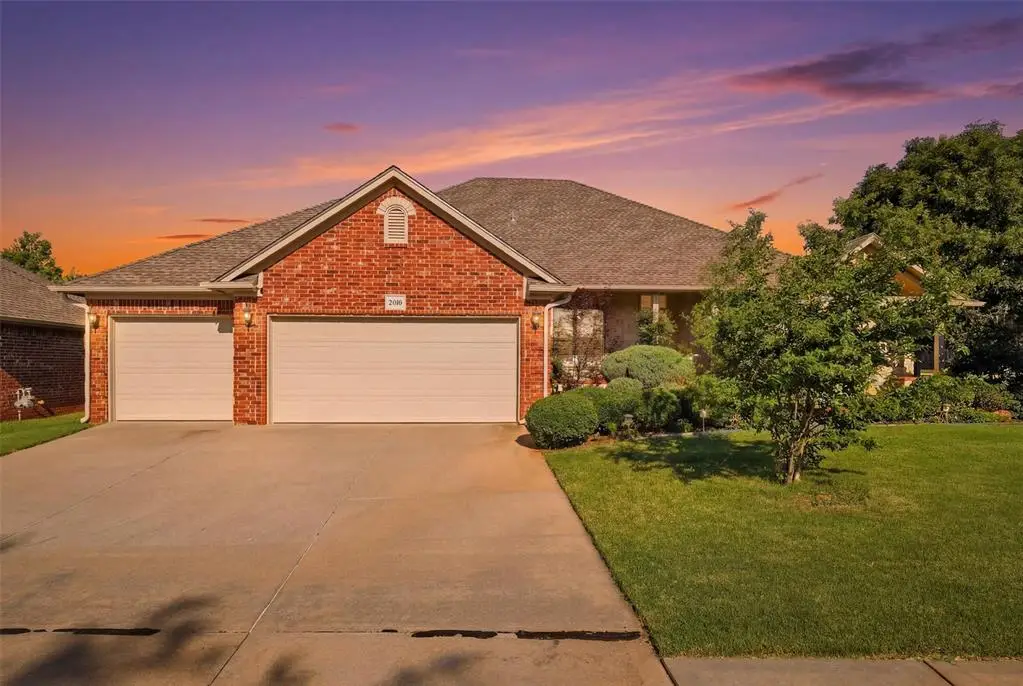 2916 Tara Lane, Norman, OK 73069 - #1