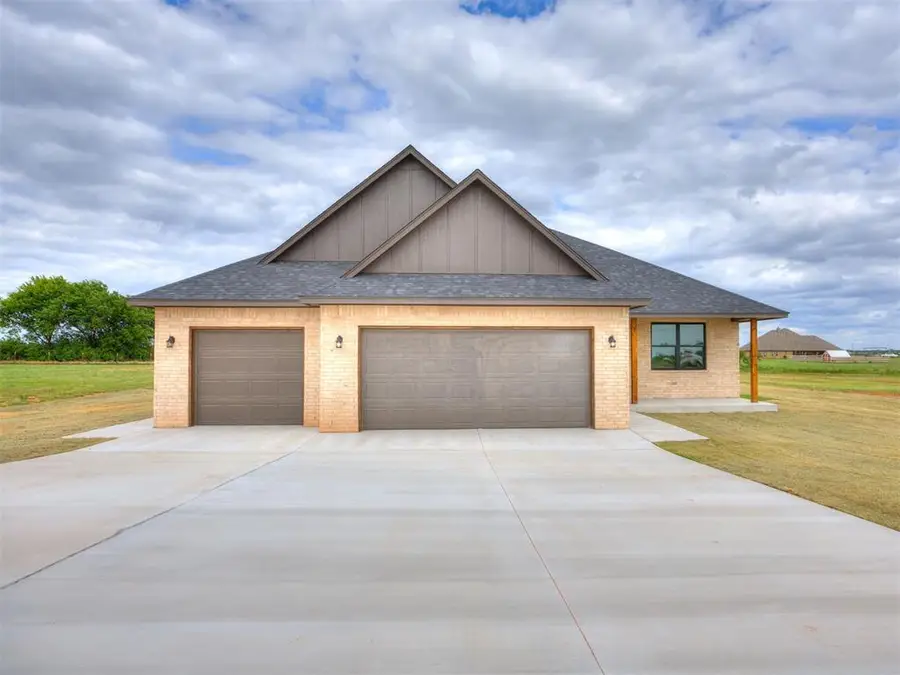 1321 Chisolm Trail Lane, Tuttle, OK 73089 - #2