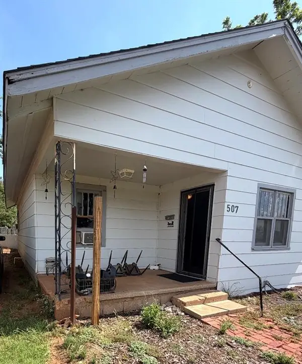 507 W Cypress Street, Altus, OK 73521