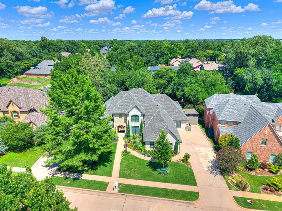 409 Flint Ridge Court, Norman, OK 73072 - #3