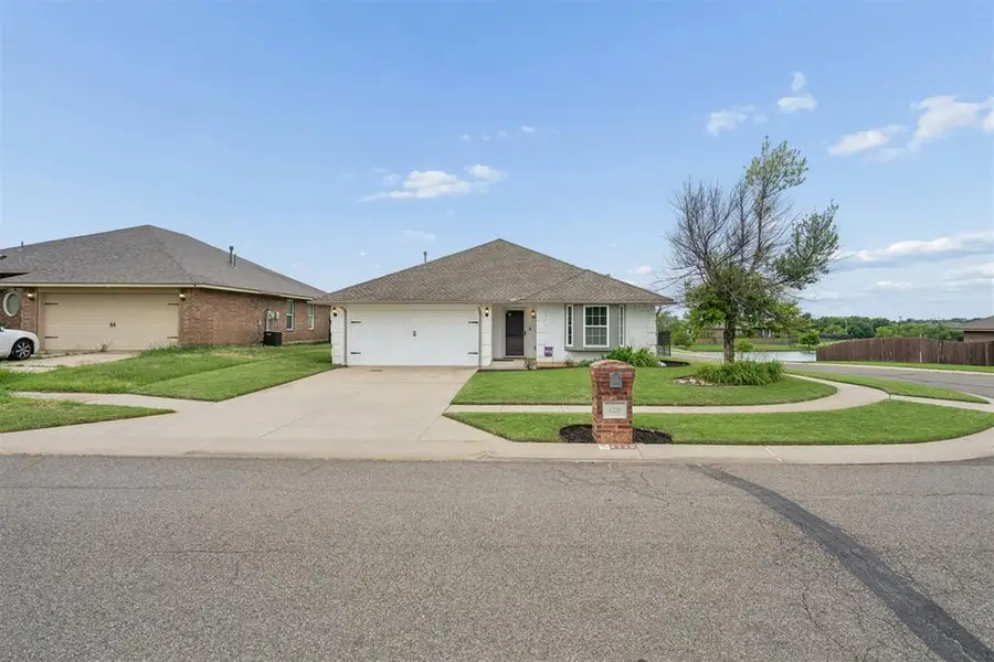 4229 Syracuse Street, Moore, OK 73160 - #2
