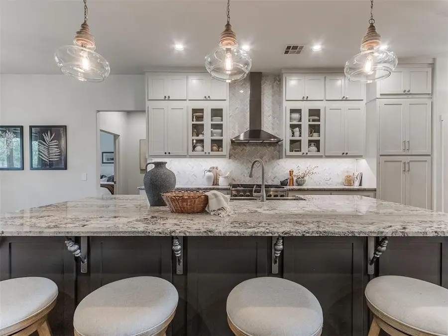 516 Sailboat Bridge Way, Edmond, OK 73034 - #3