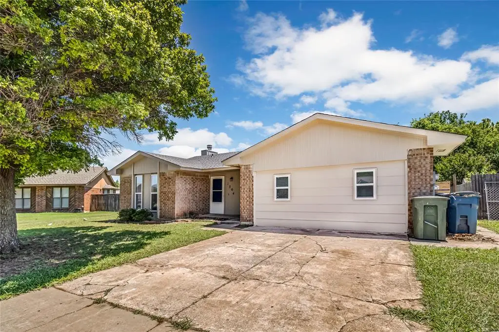 1304 Greenfield Drive, Edmond, OK 73012 - #1