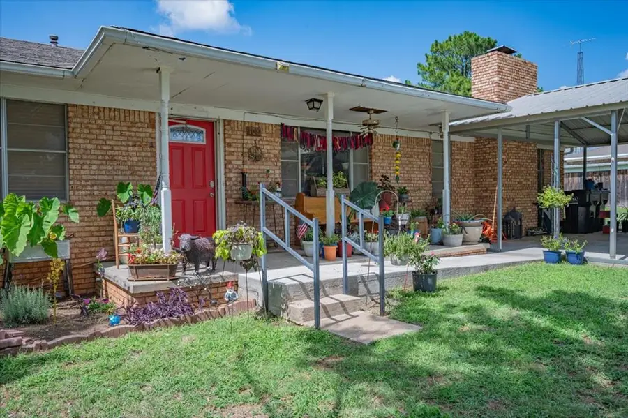 108 W Paul Street, Elmore City, OK 73433 - #2
