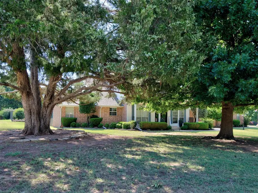 610 W Ridge Drive, Tuttle, OK 73089 - #2