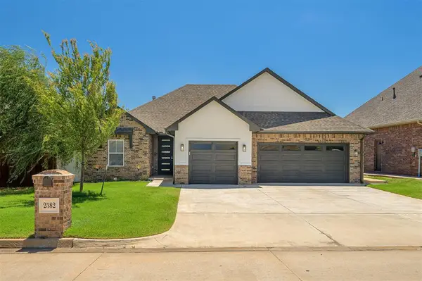 2582 Shady Hollow Drive, Choctaw, OK 73020
