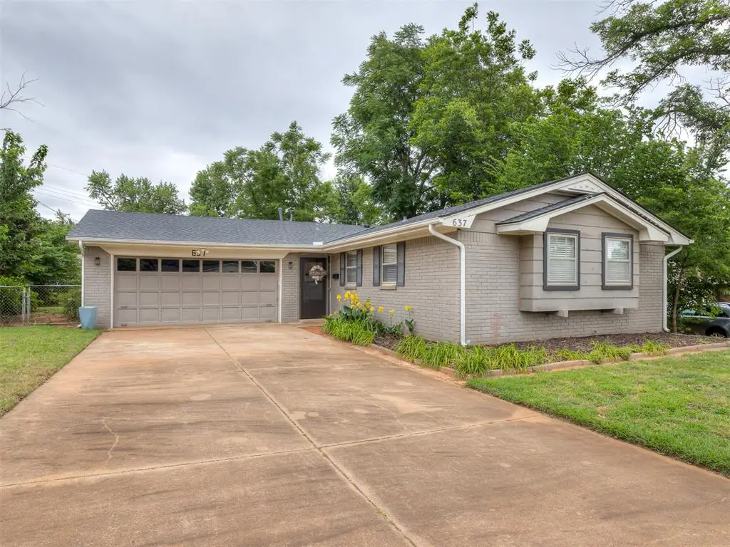 637 E 27th Street, Edmond, OK 73013 - #1