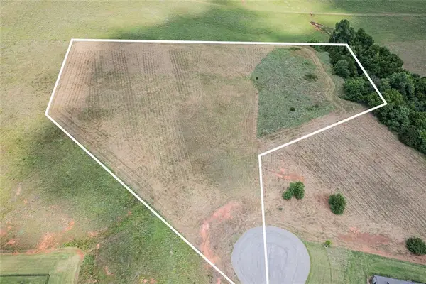 4 SW 113th Circle #4, Mustang, OK 73064