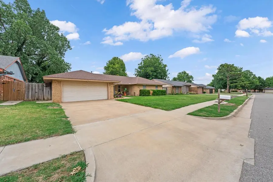 7601 Eastgate Drive, Oklahoma City, OK 73162 - #3