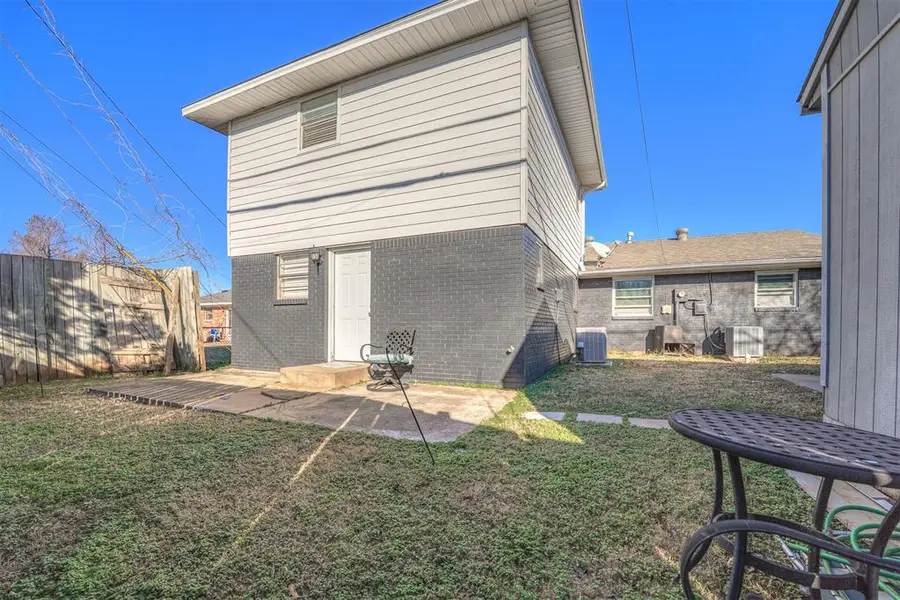3105 N Viewpoint Drive, Midwest City, OK 73110 - #2