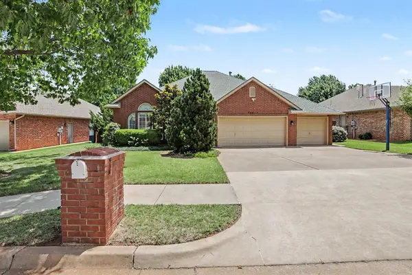 14208 Pecan Hollow Terrace, Edmond, OK 73013