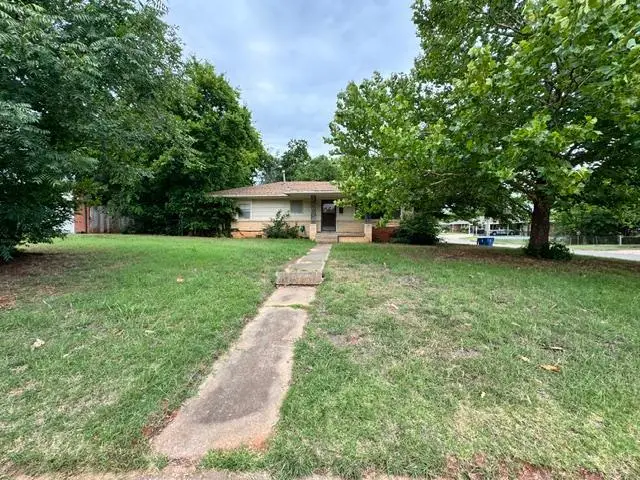 10609 Whitehaven Road, The Village, OK 73120 - #1