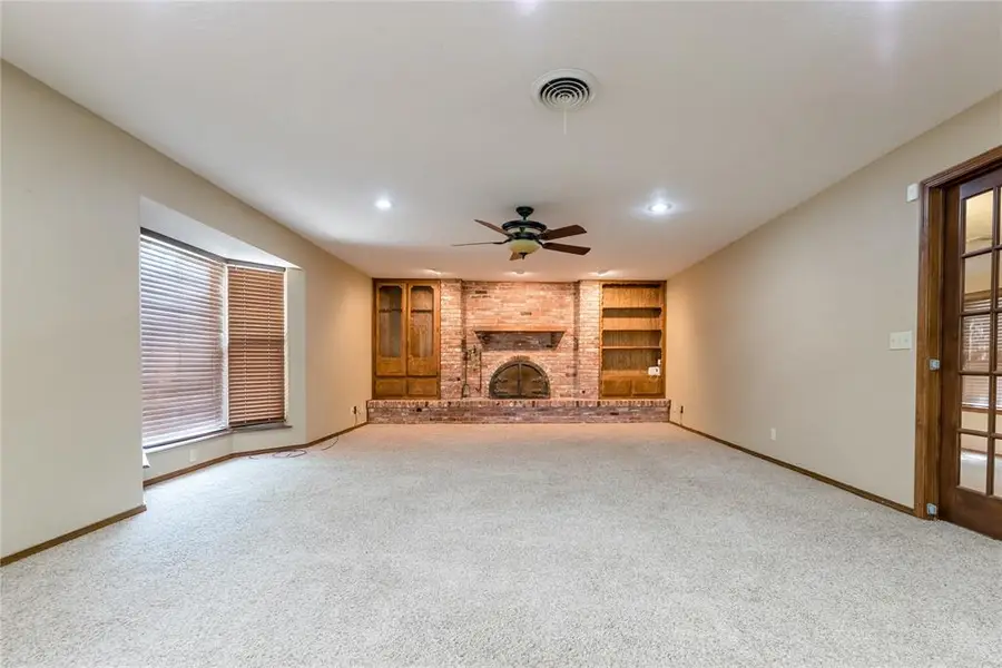 1312 Shelley Avenue, Clinton, OK 73601 - #3
