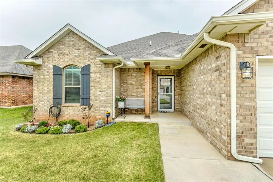 1801 W Zachary Way, Mustang, OK 73064 - #2