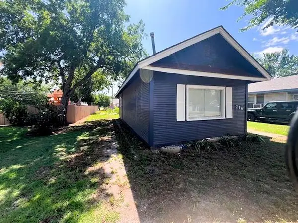 216 S Bailey Street, Hobart, OK 73651