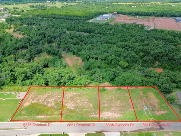 8811 Overlook Drive, Guthrie, OK 73044