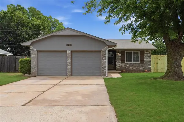 522 S Meadow Lane, Mustang, OK 73064