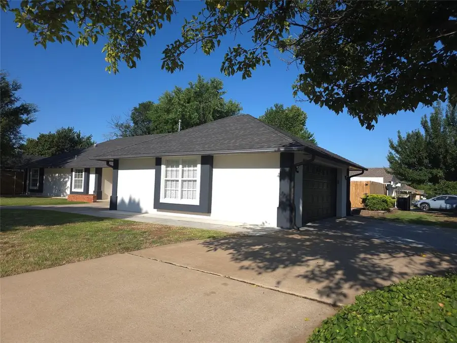 9009 Lakeaire Drive, Oklahoma City, OK 73132 - #2