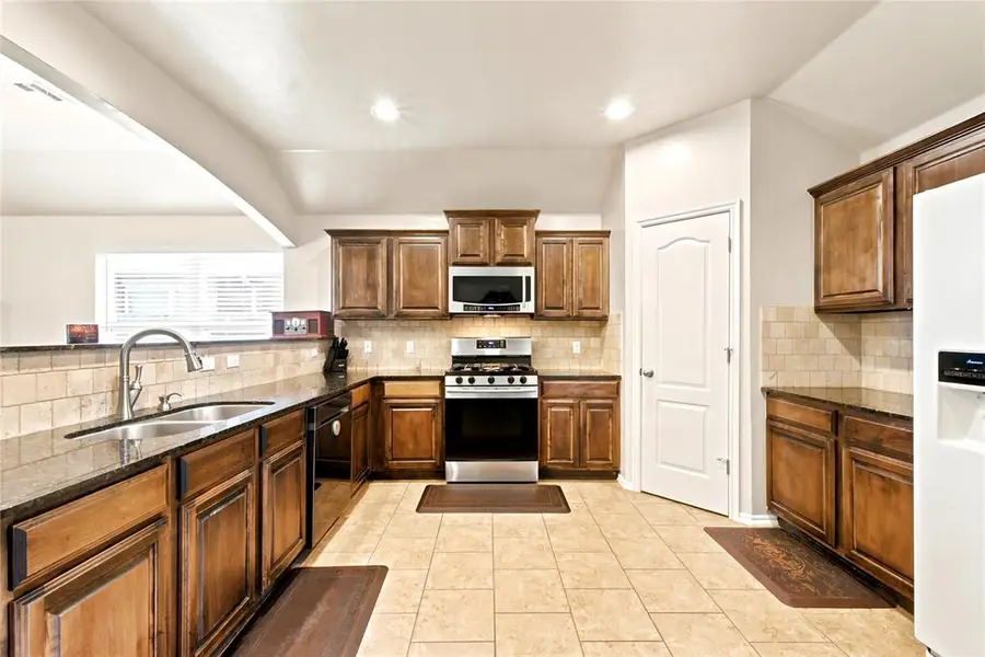 19501 Vista Avenue, Edmond, OK 73012 - #3