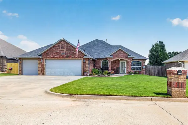 20733 E Twisted Oak Road, Harrah, OK 73045