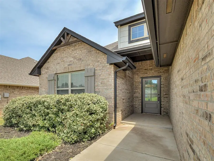 8324 Lambert Way, Edmond, OK 73034 - #2