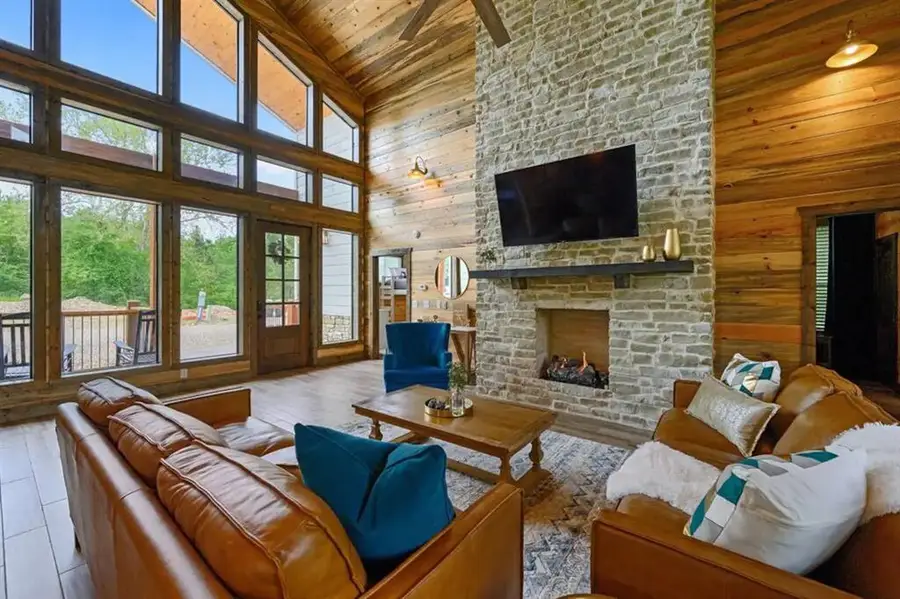 1156 N Lukfata Trail Road, Broken Bow, OK 74728 - #3