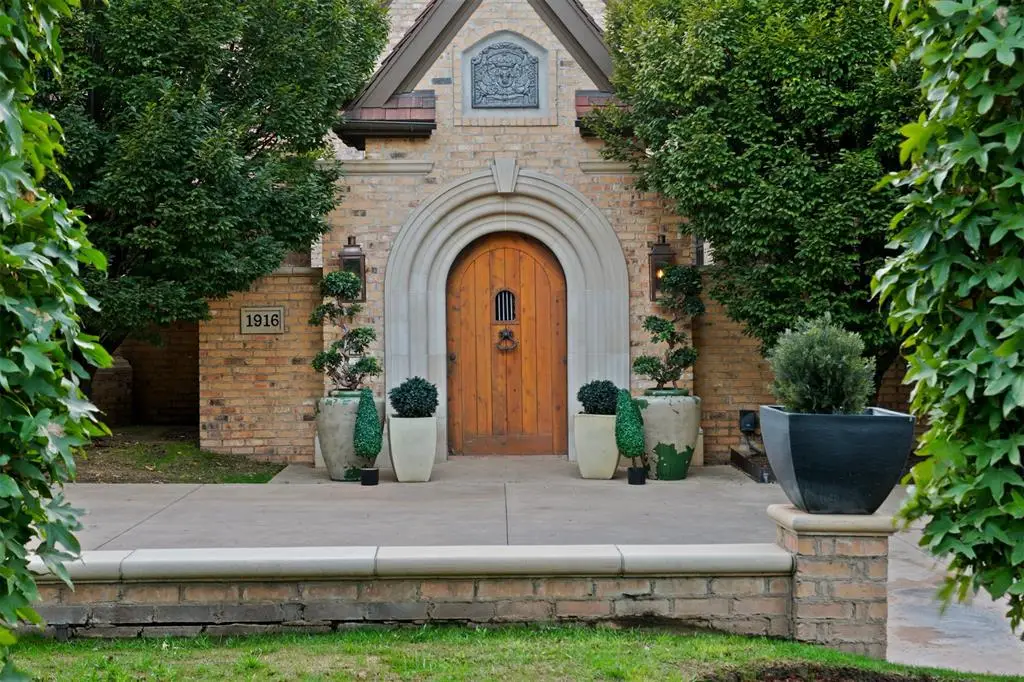 1916 Mulholland Drive, Edmond, OK 73012 - #1