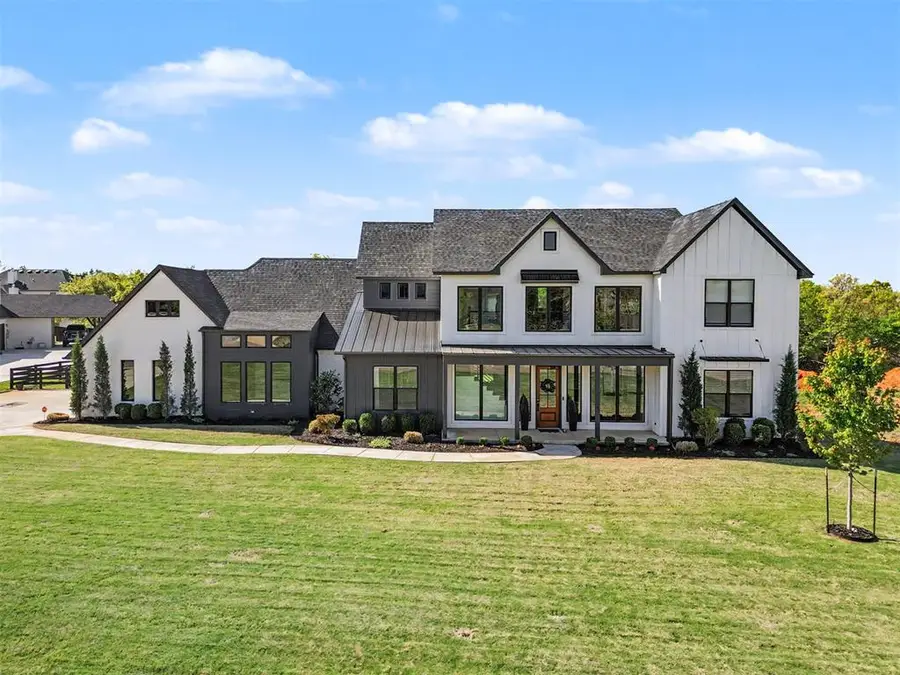 460 Old Farm Road, Edmond, OK 73034 - #2