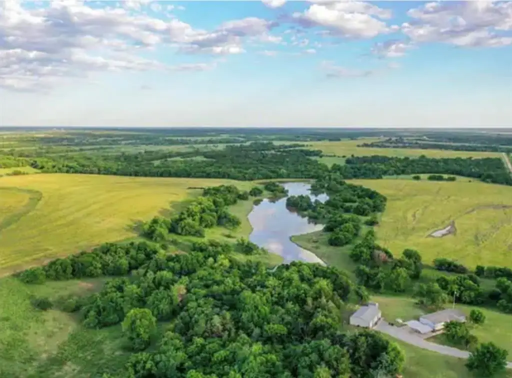 NW Knight Passage, Edmond, OK 73012 - #1