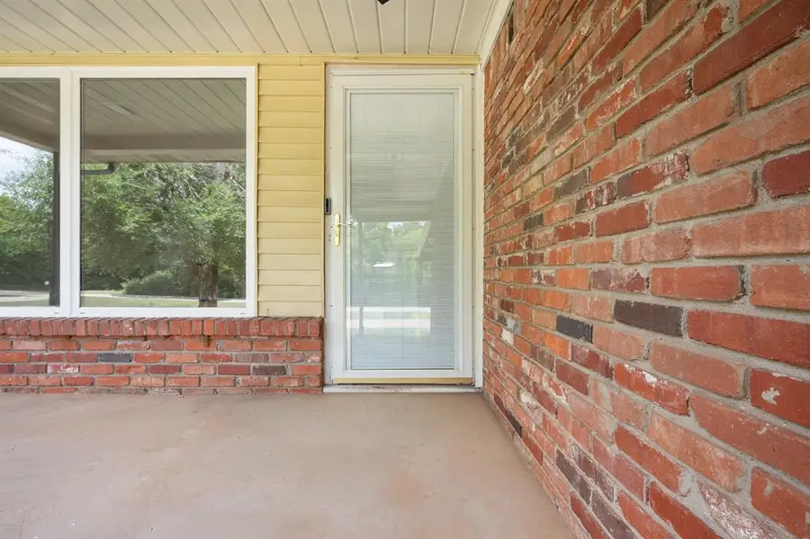 5613 NE Grand Boulevard, Oklahoma City, OK 73111 - #2