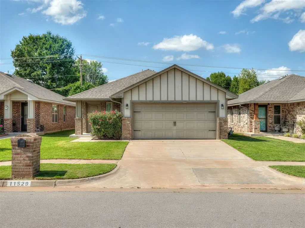 11529 SW 8th Circle, Yukon, OK 73099 - #1