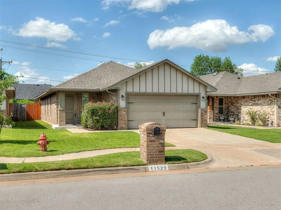 11529 SW 8th Circle, Yukon, OK 73099 - #2