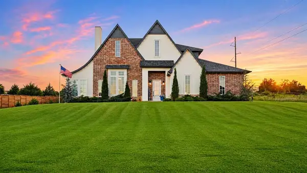 3261 Red Ridge Drive, Blanchard, OK 73010