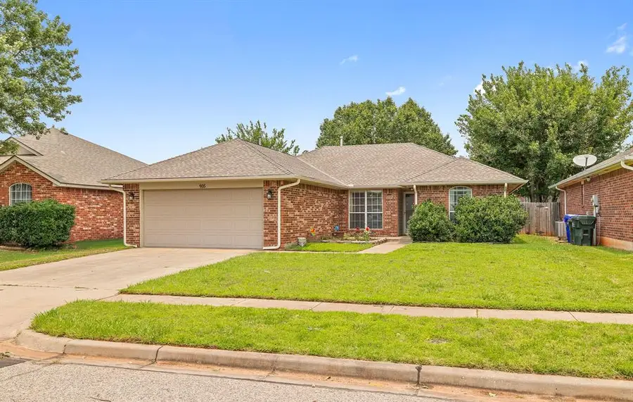 905 Shadowhill Street, Norman, OK 73071 - #2