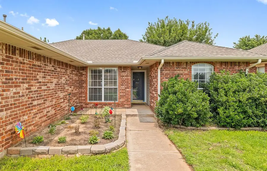 905 Shadowhill Street, Norman, OK 73071 - #3
