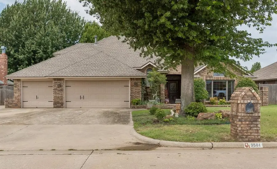 3501 N Flamingo Avenue, Bethany, OK 73008 - #2