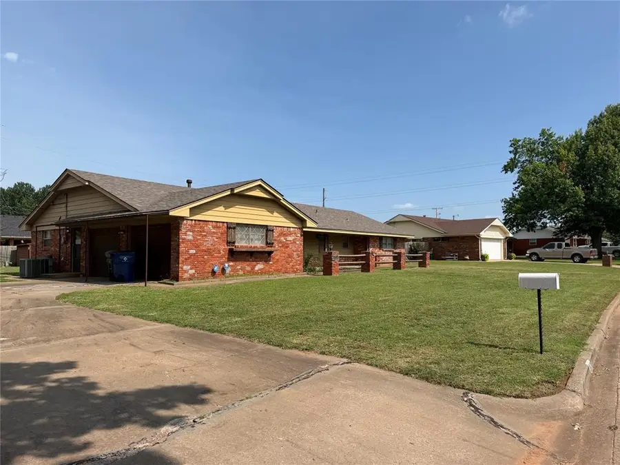 203 Elmhurst Drive, Chickasha, OK 73018 - #2