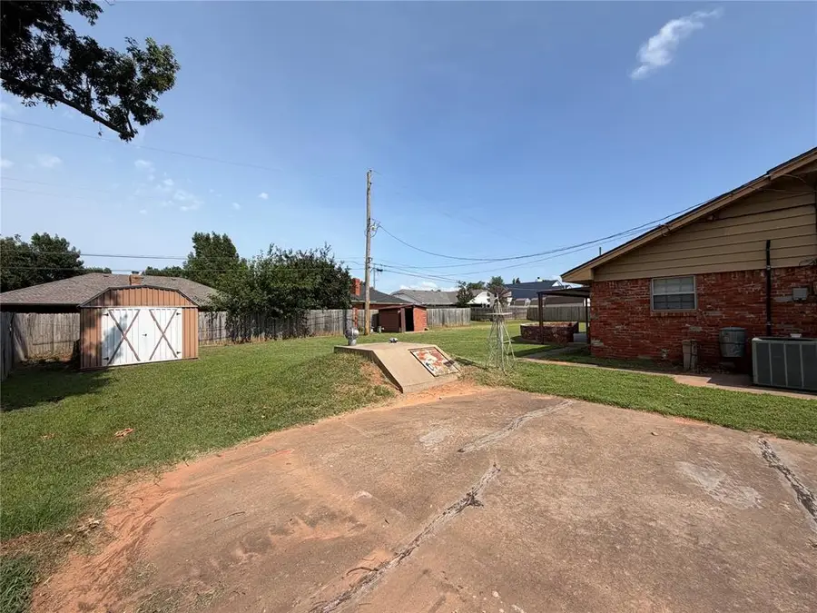 203 Elmhurst Drive, Chickasha, OK 73018 - #3