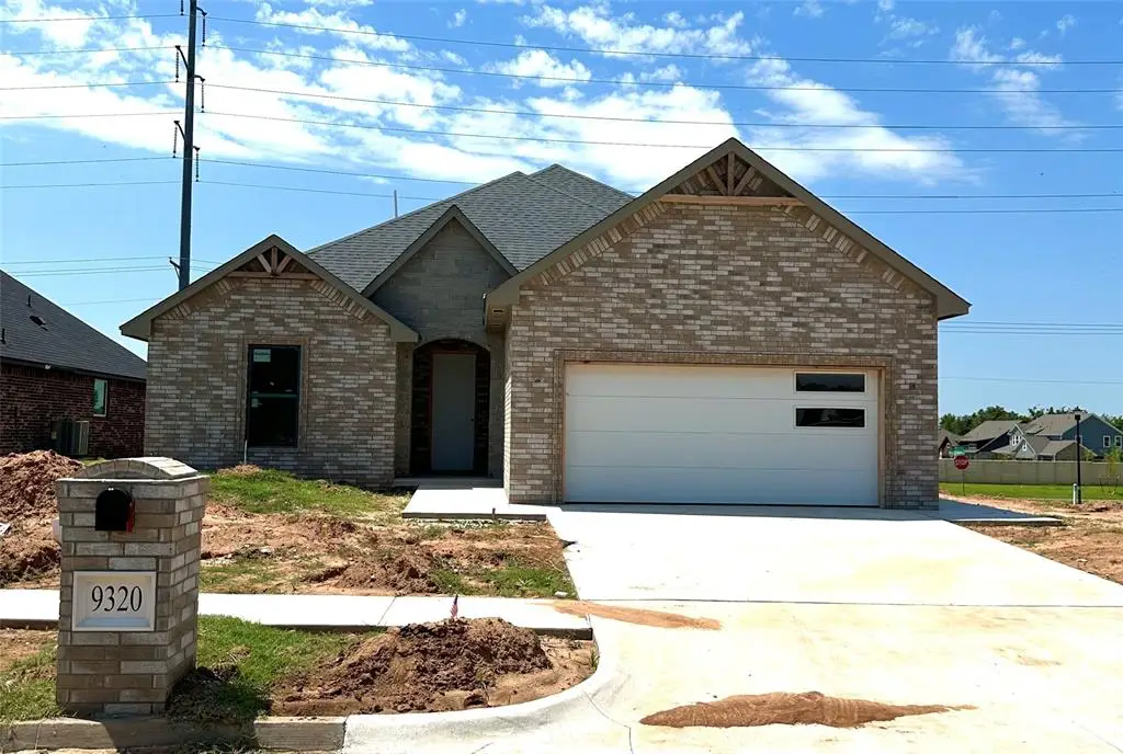 9320 NW 79th Terrace, Yukon, OK 73099 - #1