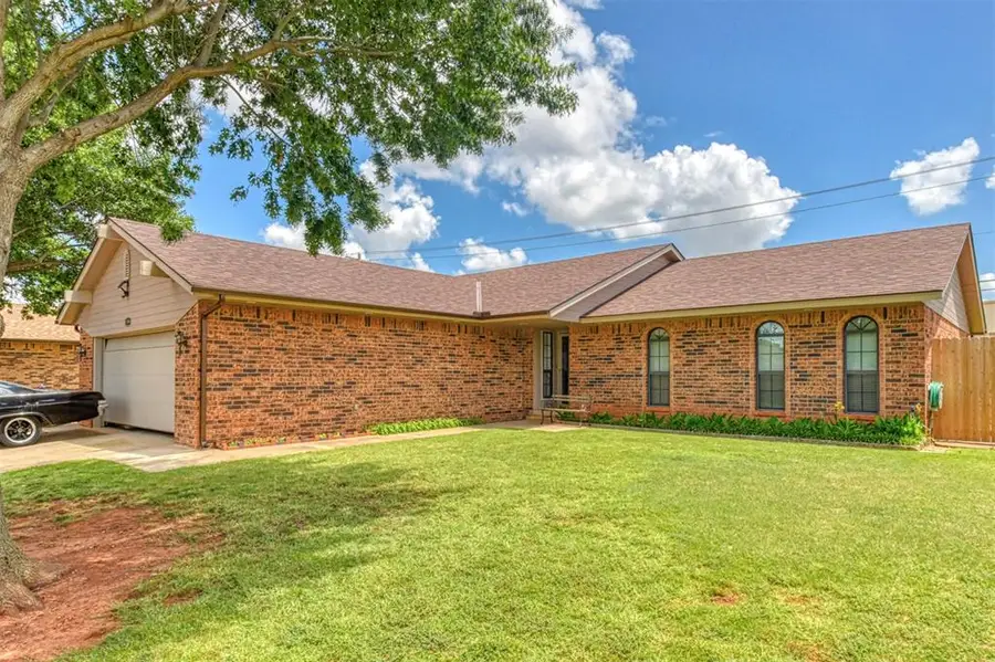 2300 N Nail Parkway, Moore, OK 73160 - #2